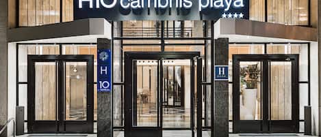 Overnatningsstedets indgangsparti