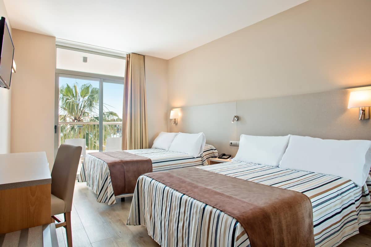 1 bedroom, minibar, in-room safe, desk