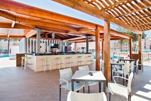 Bar (en el alojamiento)