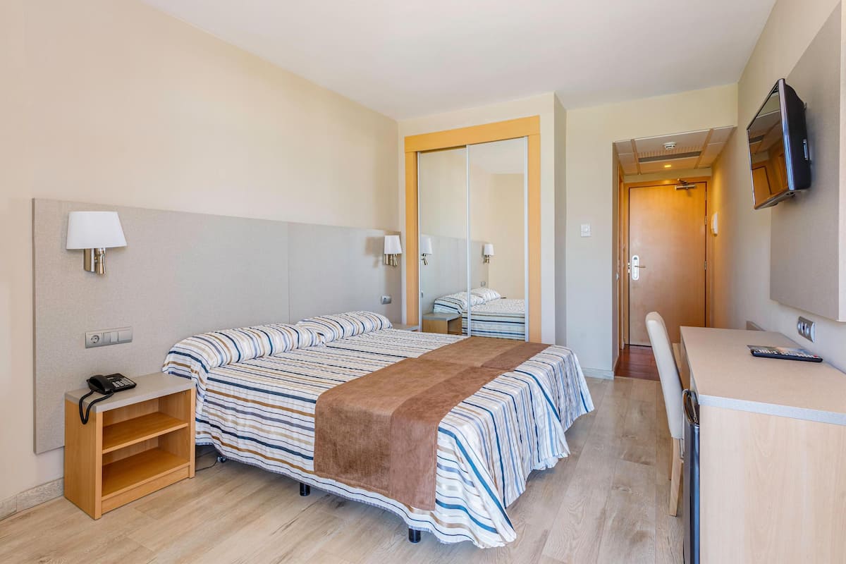 1 bedroom, minibar, in-room safe, desk