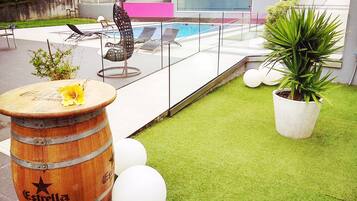 Seasonal outdoor pool