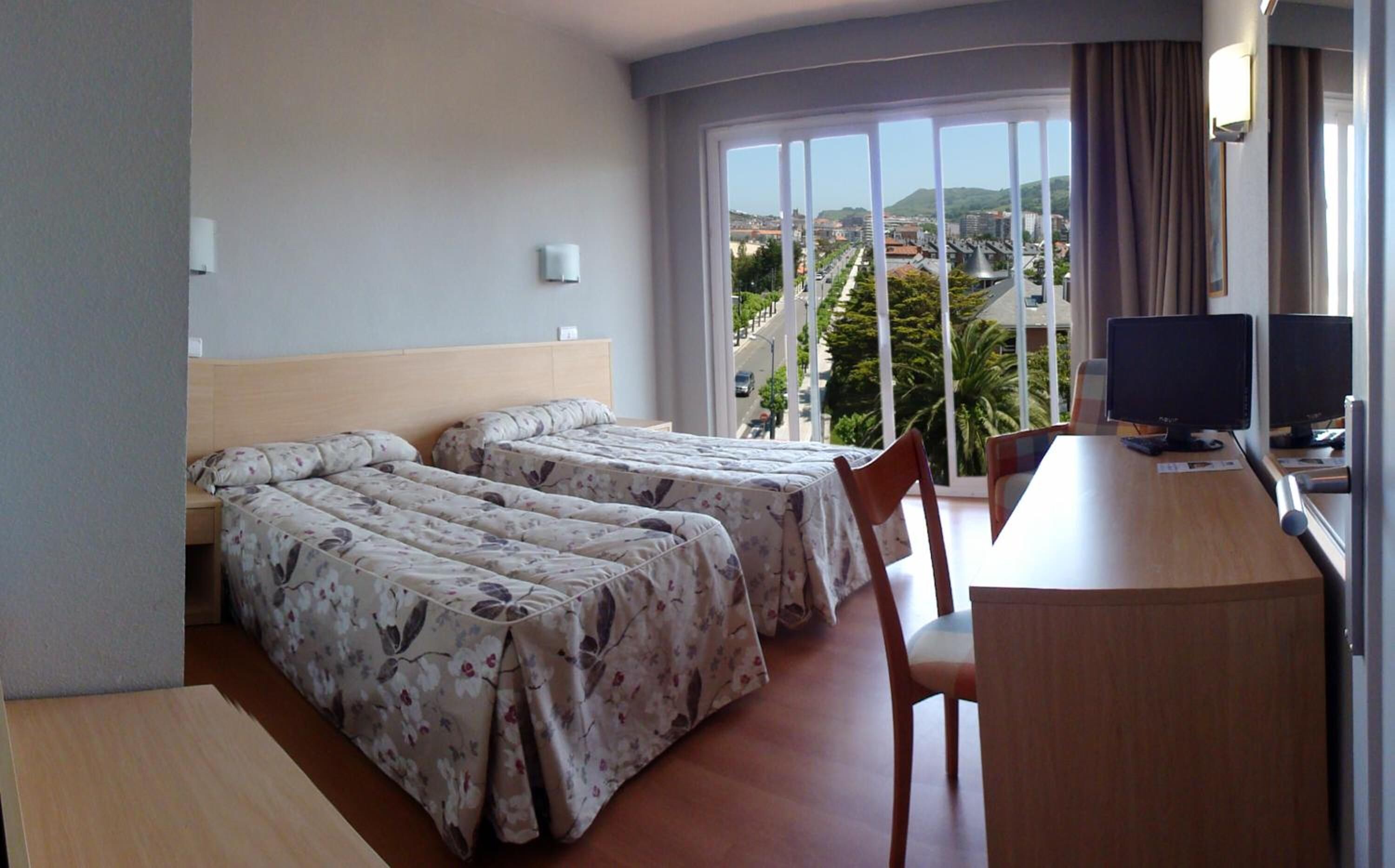 Photo - Hotel Cosmopol