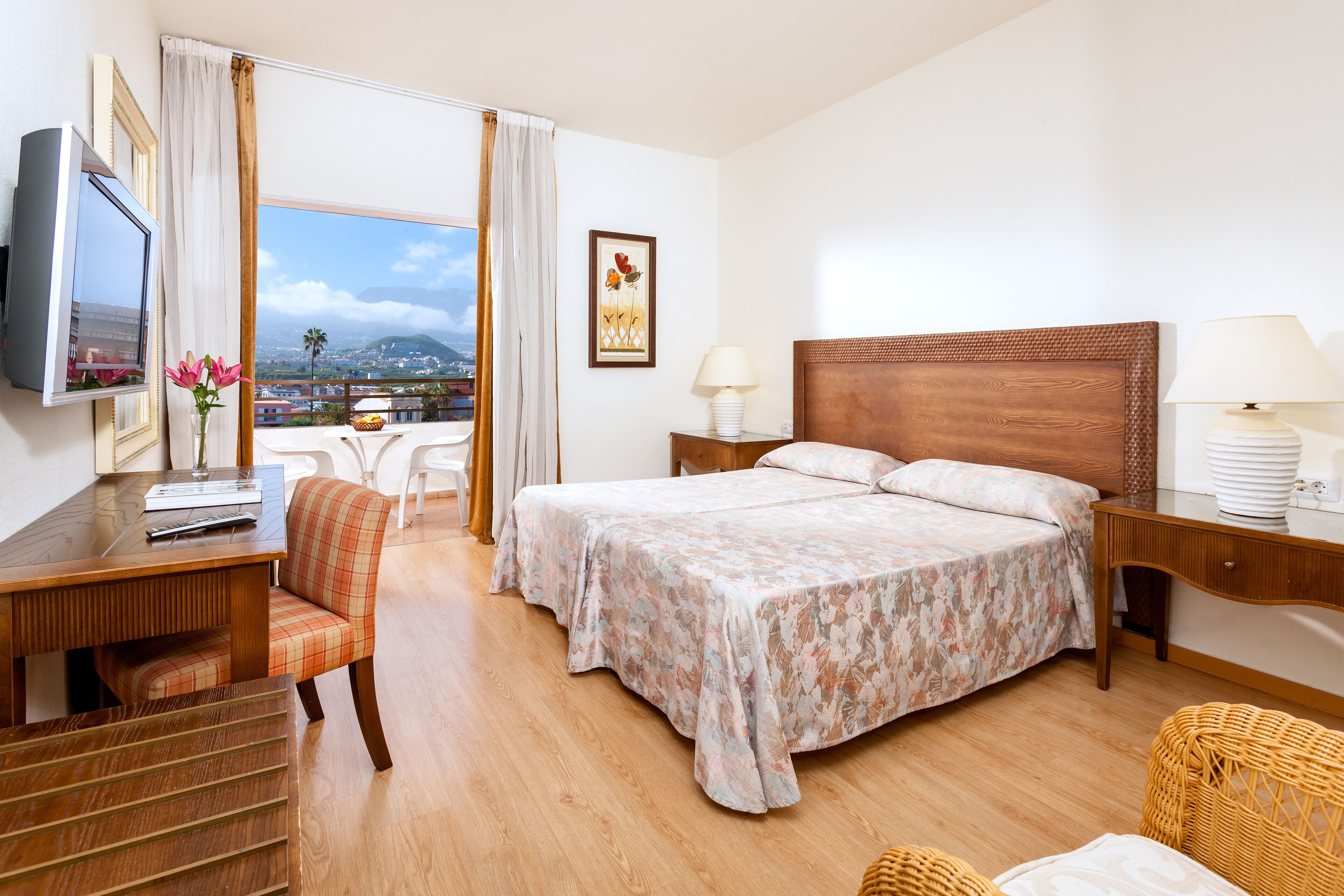 Photo - HC Hotel Magec