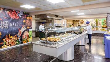 Breakfast, lunch, dinner served; international cuisine