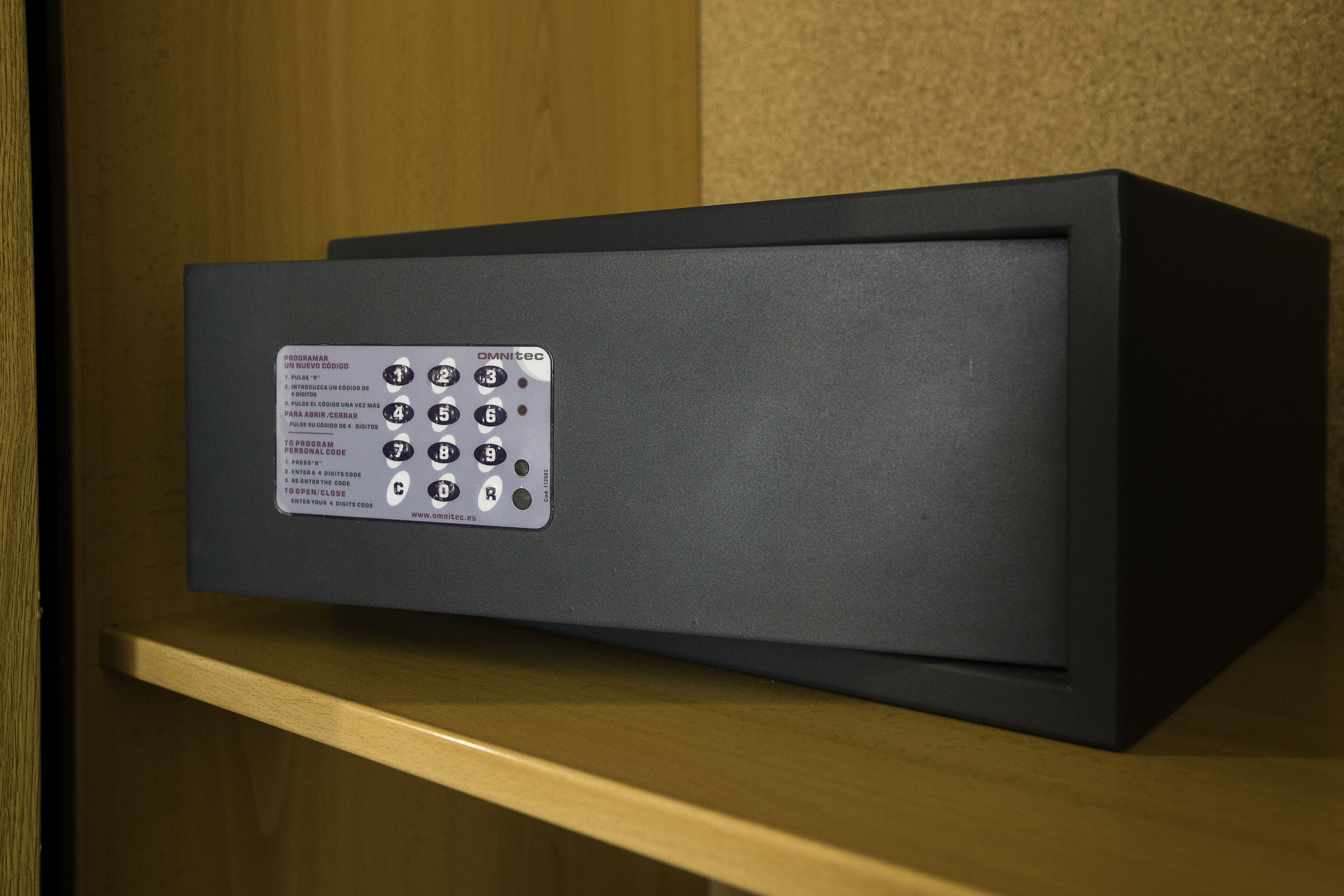 1 bedroom, in-room safe, desk, soundproofing