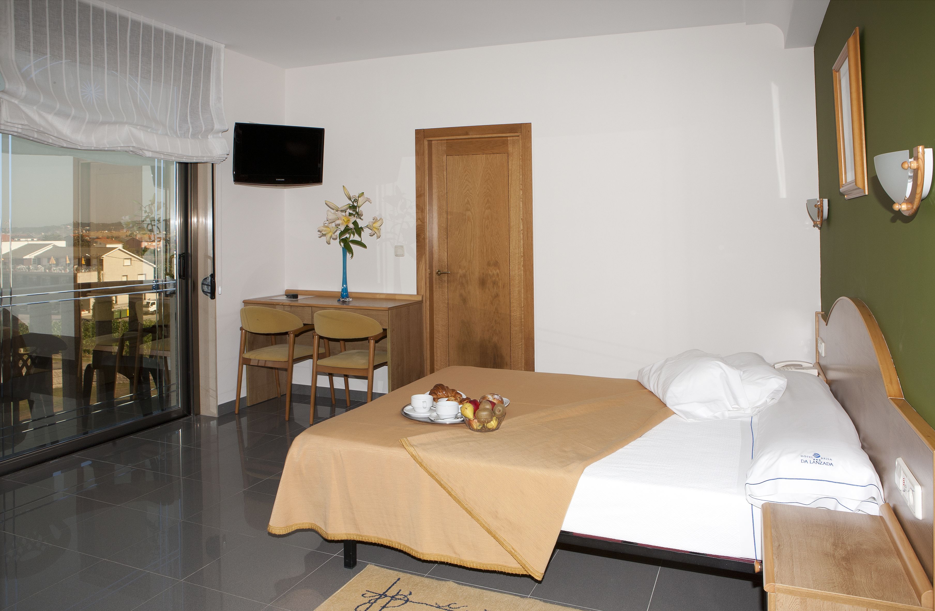 superior double room | 1 bedroom, in-room safe, desk, soundproofing