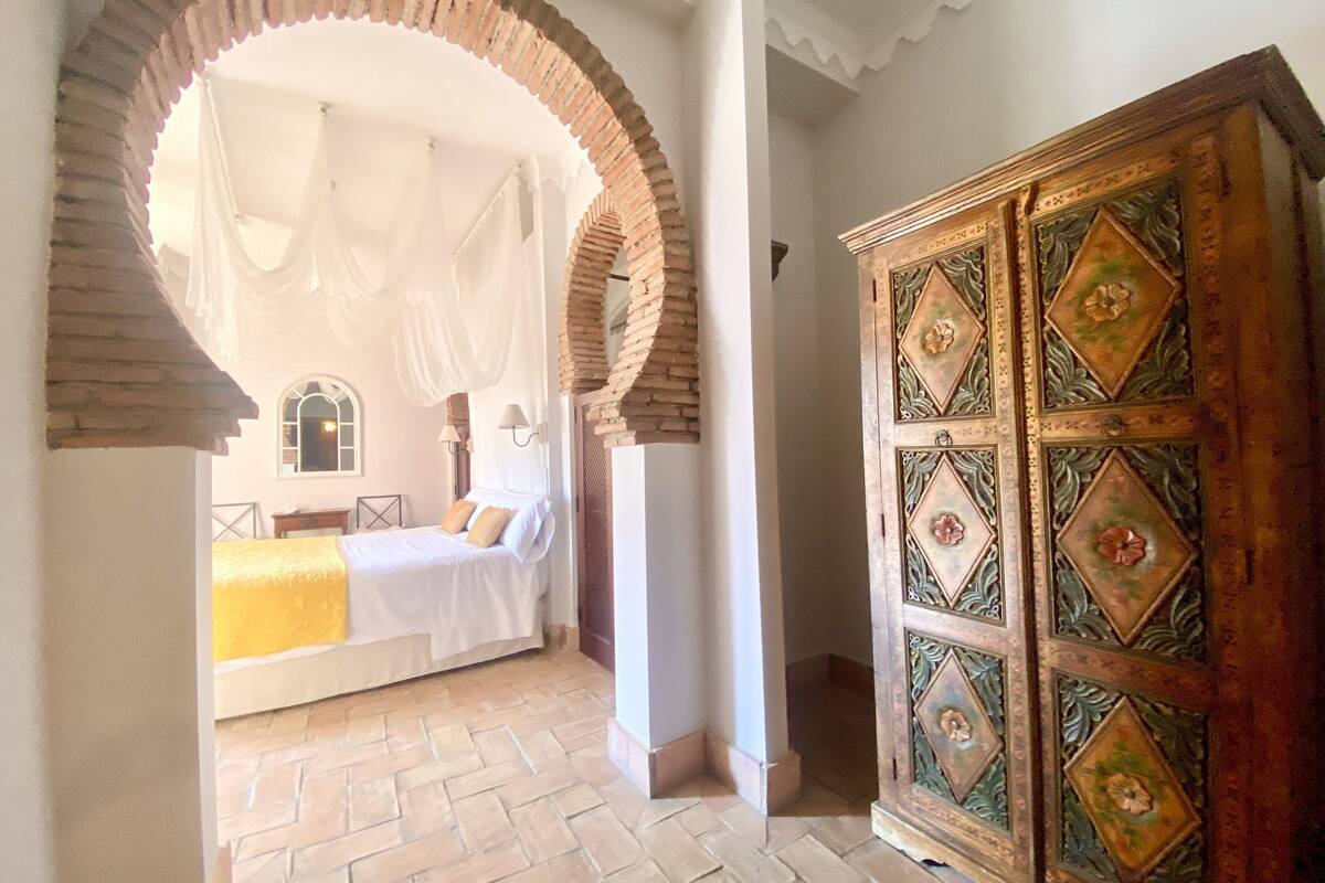 deluxe double room | 1 bedroom, premium bedding, down duvets, pillow-top beds