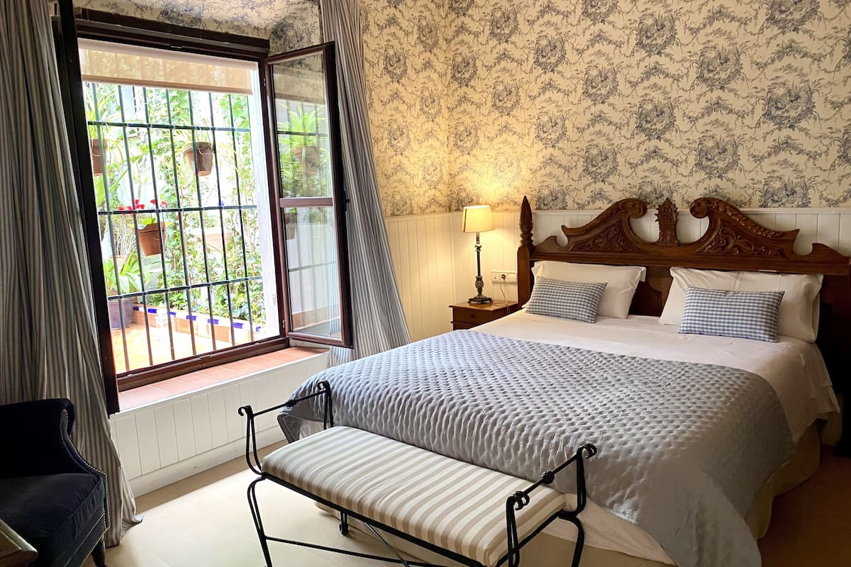 double room | 1 bedroom, premium bedding, down duvets, pillow-top beds