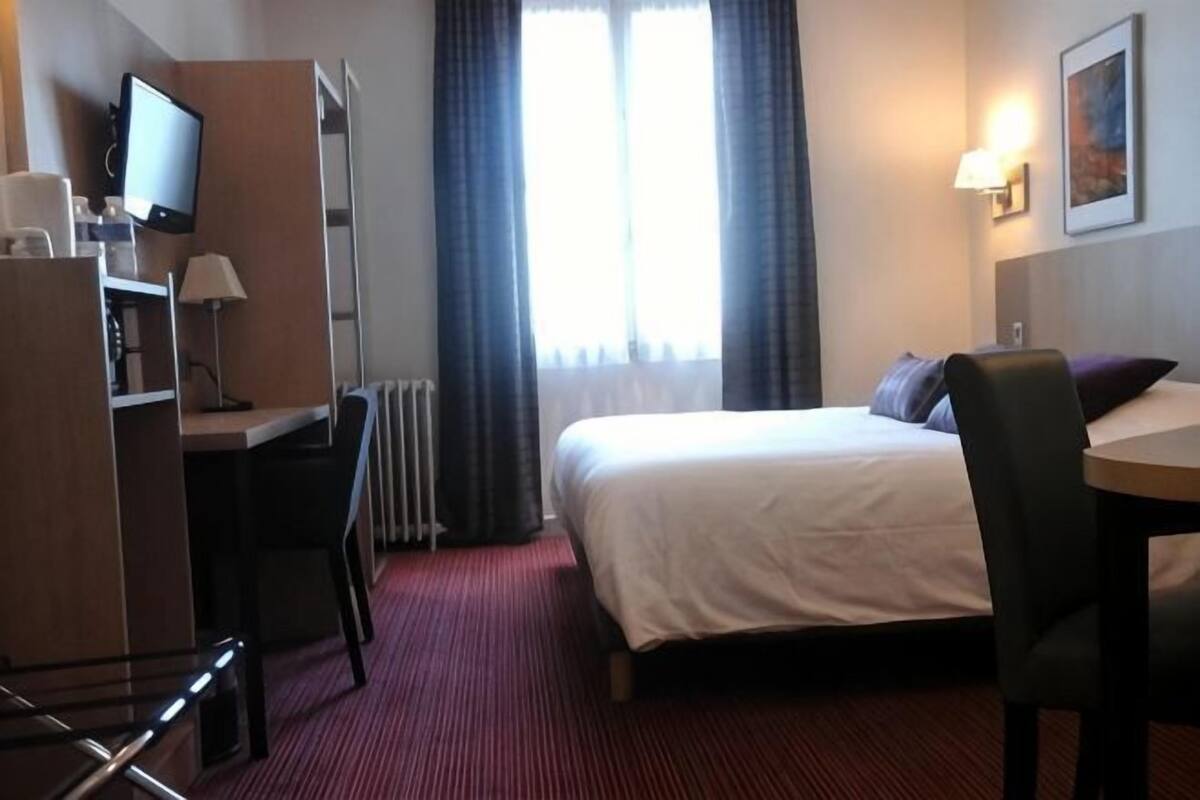 Pillow-top beds, in-room safe, desk, blackout curtains