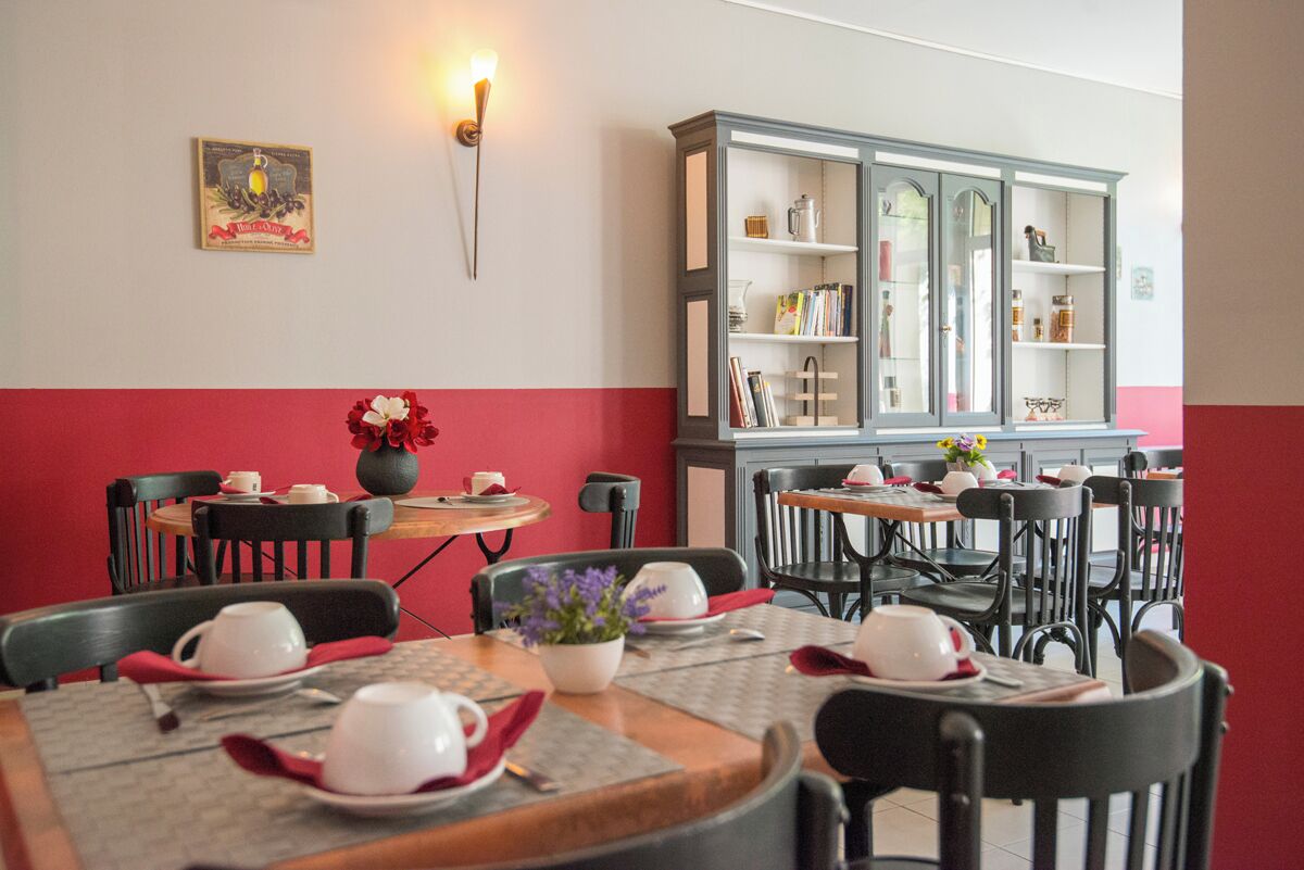 Dagelijks ontbijtbuffet (EUR 13 per persoon)