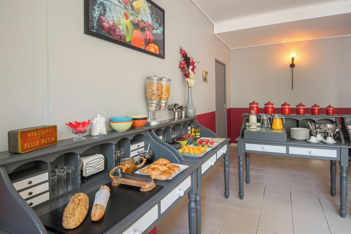 daily buffet breakfast (eur 13 per person)