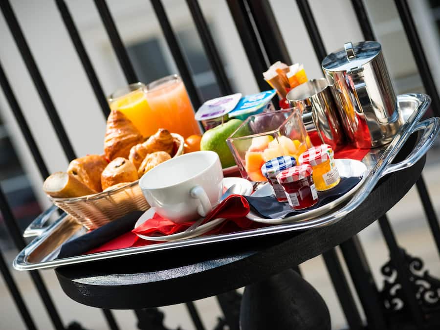 Daily buffet breakfast (EUR 14 per person)