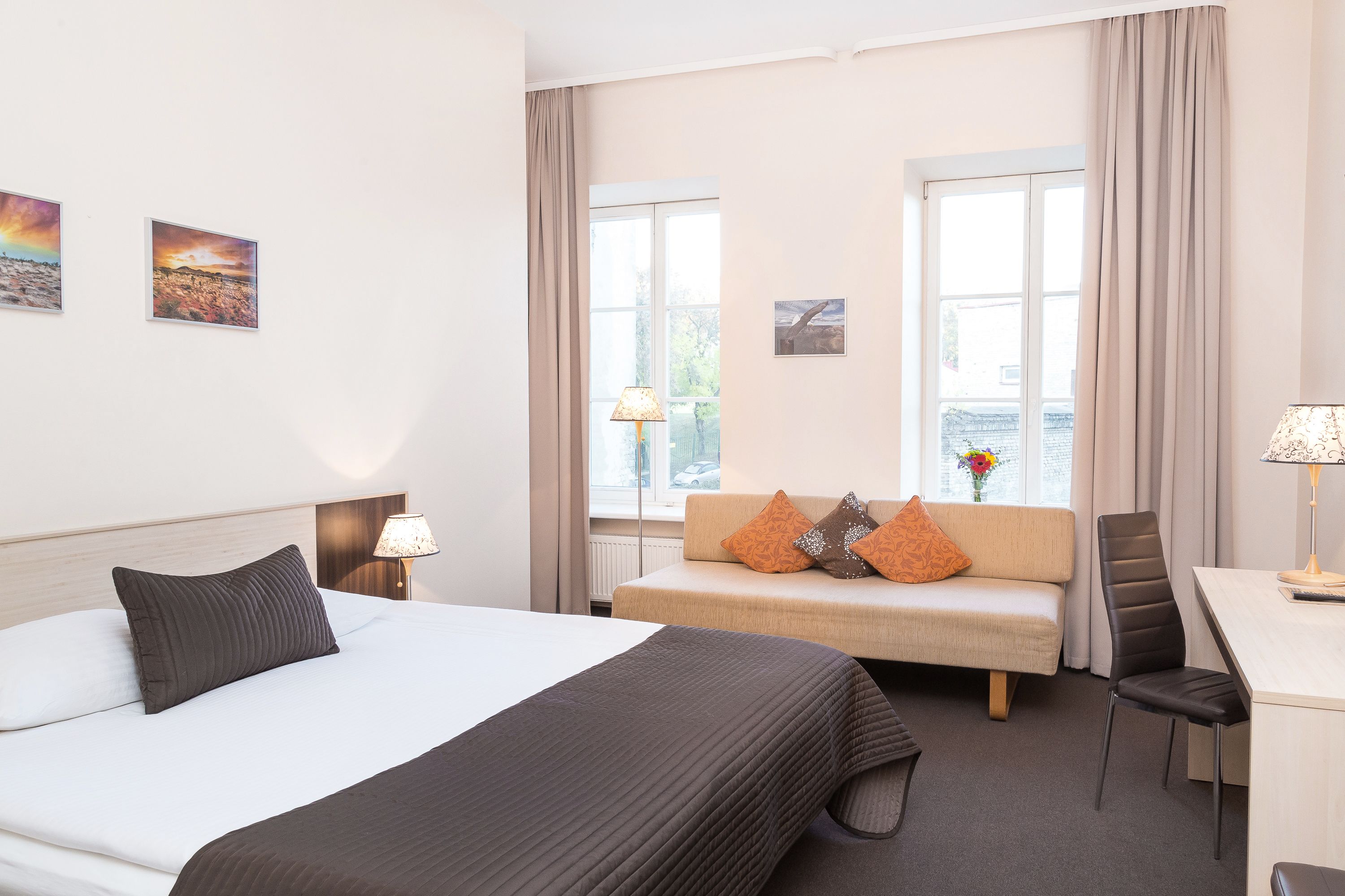 standard double or twin room | 1 bedroom, desk, soundproofing, free wifi