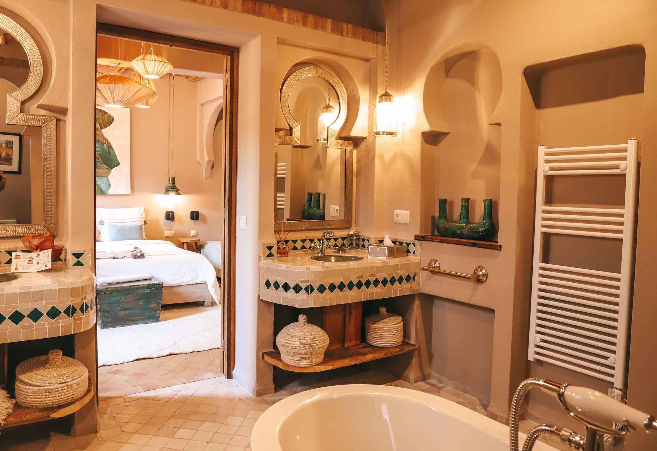 royal suite | bathroom sink