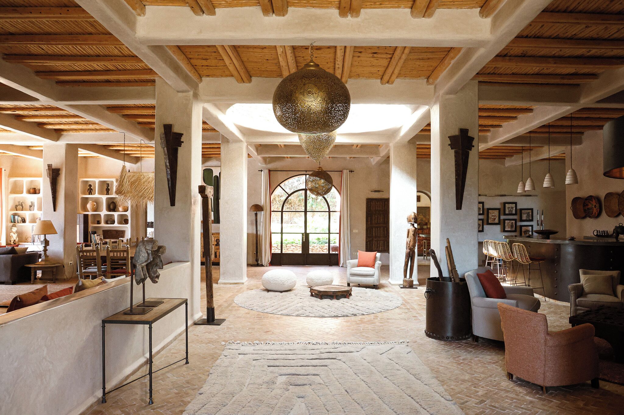 Villa Bethanie | 埃及棉床单、高档床上用品、加厚床垫、客房内保险箱