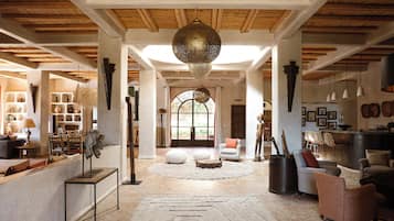 Villa Bethanie | 4 bedrooms, Egyptian cotton sheets, premium bedding, pillowtop beds