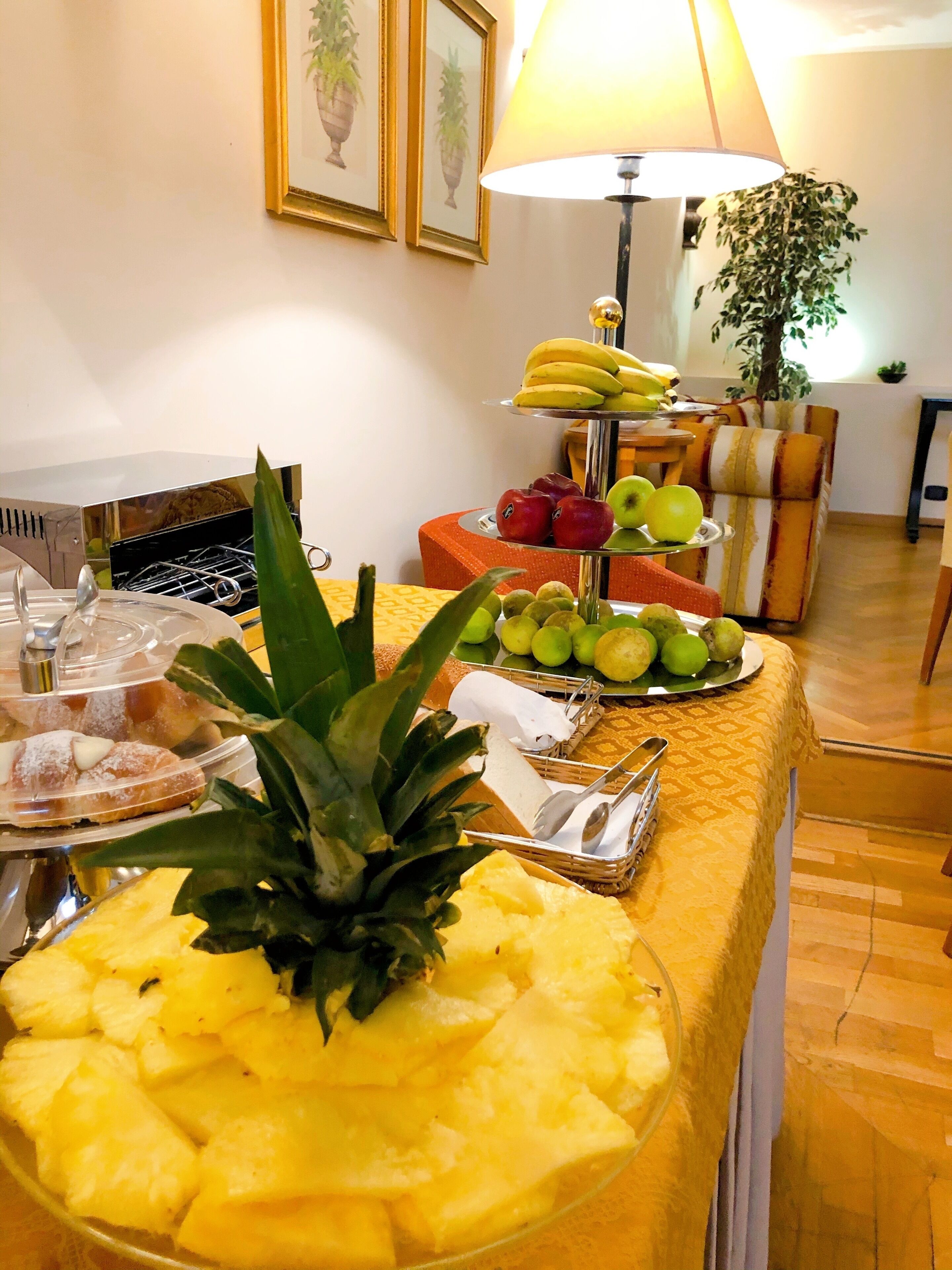 Daily cooked-to-order breakfast for a fee