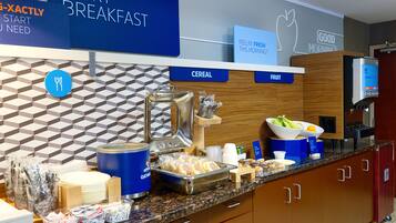 Desayuno completo incluido todos los días