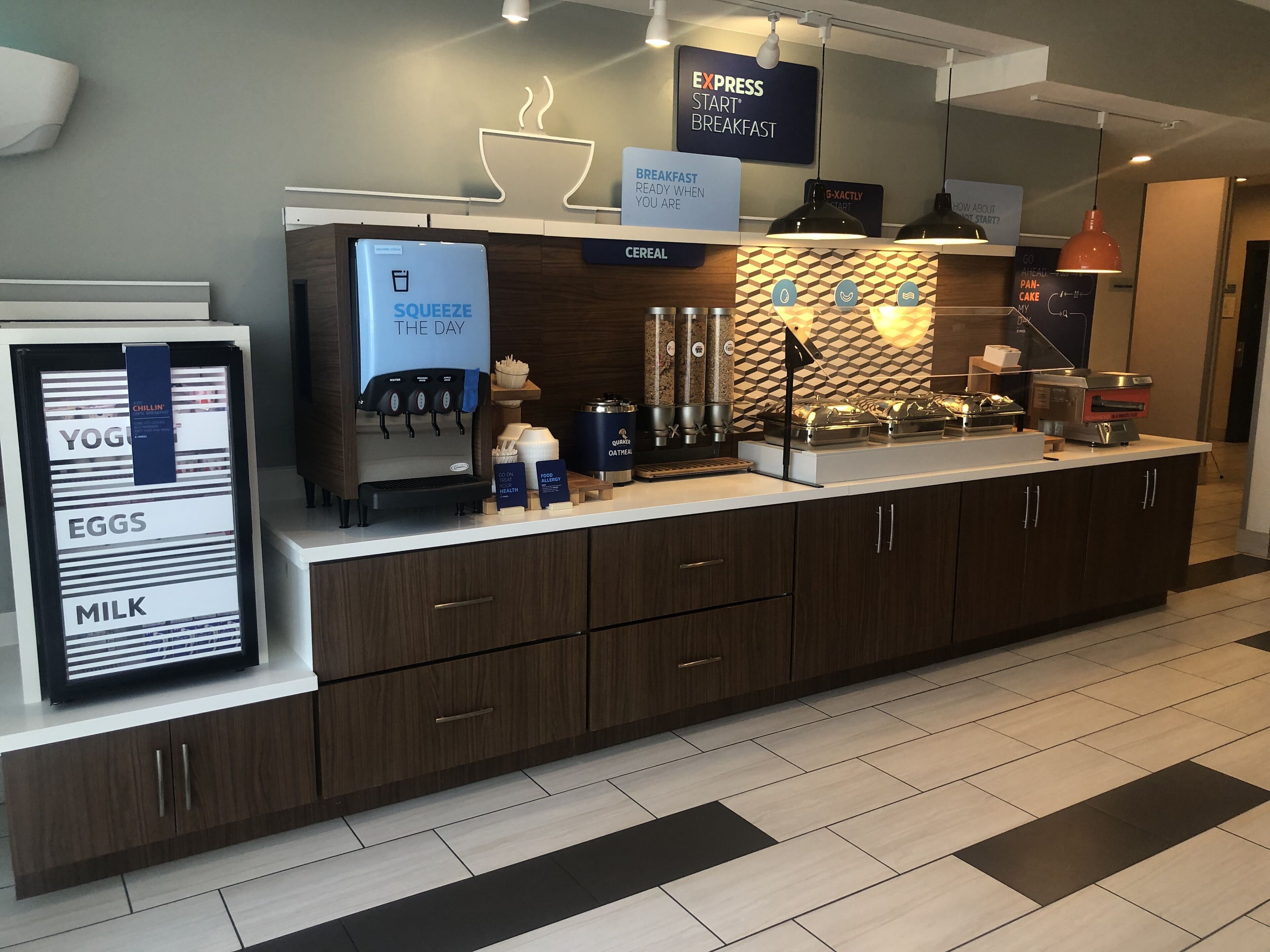 free daily continental breakfast