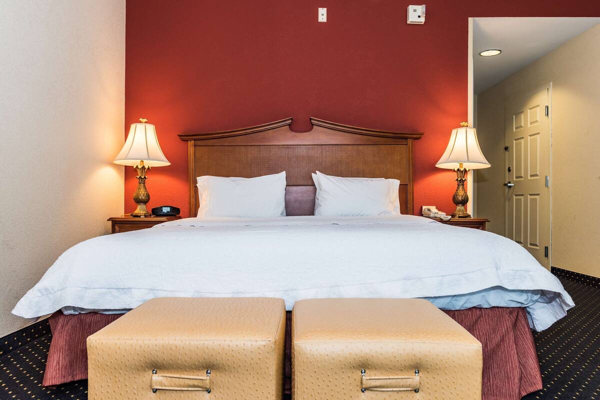 In-room safe, desk, iron/ironing board, free cots/infant beds