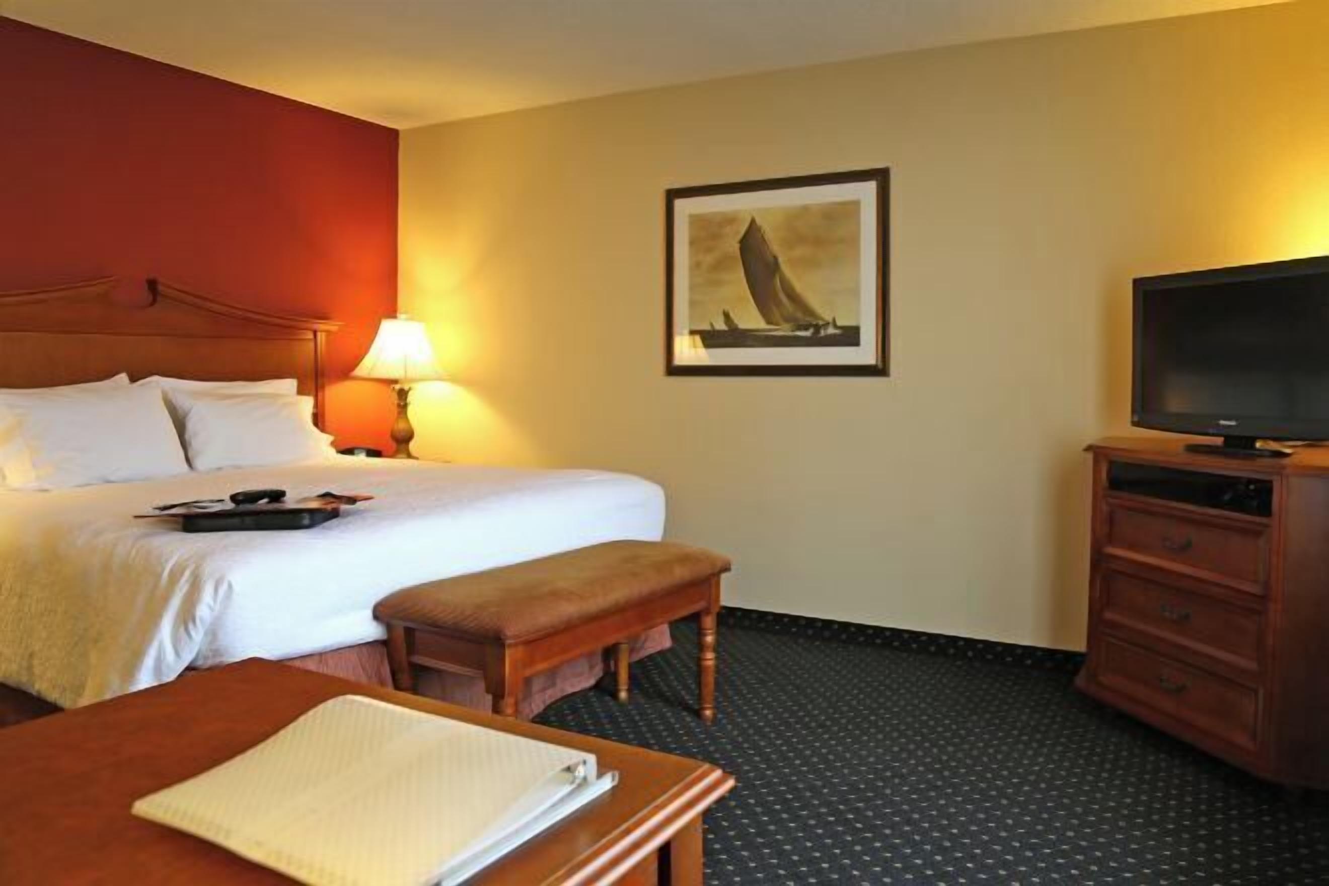 In-room safe, desk, iron/ironing board, free cots/infant beds