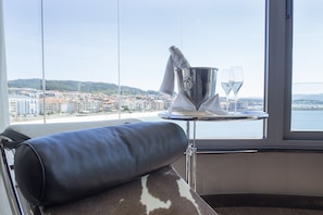 Svit Deluxe - havsutsikt | Sängtillbehör av högsta kvalitet och minibar