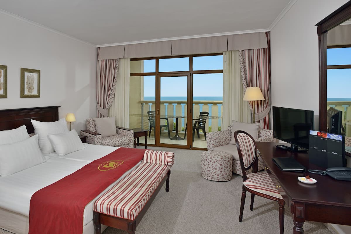 Lakens van Egyptisch katoen, luxe beddengoed, een minibar