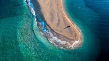 Private beach nearby, beach volleyball