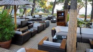 Beach bar
