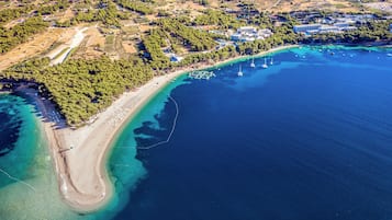 Private beach nearby, white sand, scuba diving, snorkelling