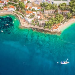 Private beach nearby, white sand, scuba diving, snorkelling