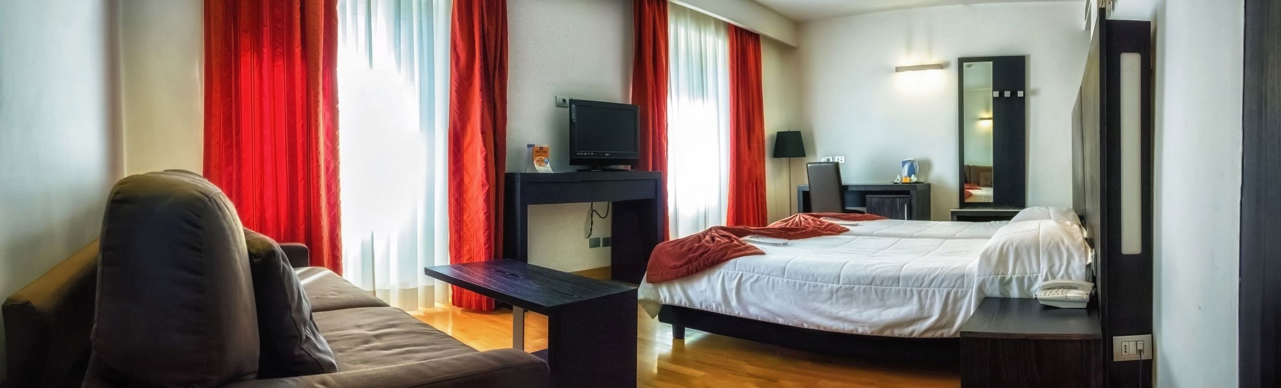 In-room safe, desk, free WiFi, bed sheets