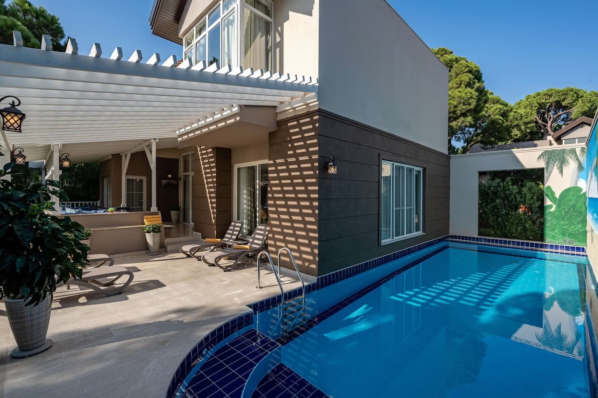 Deluxe Villa