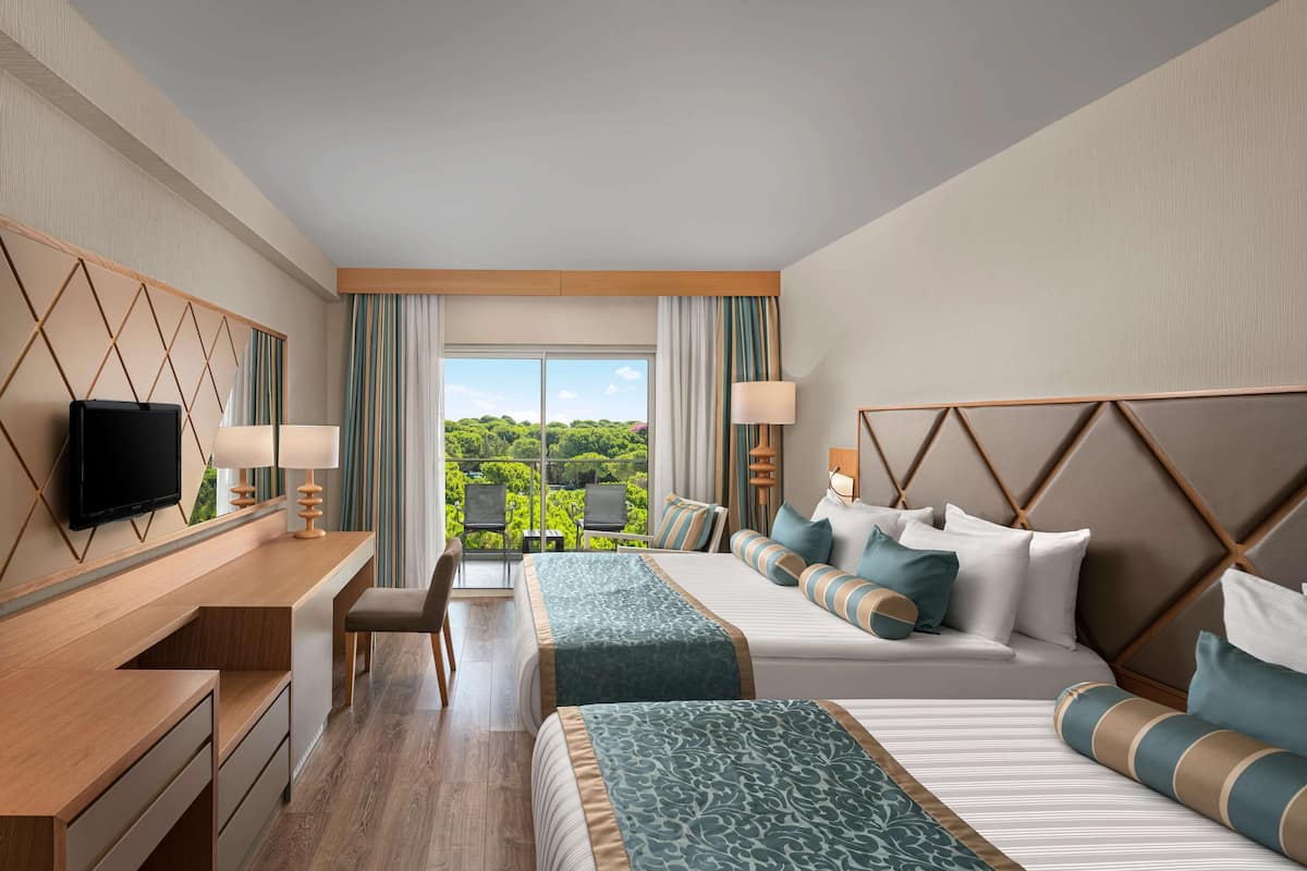 Premium bedding, minibar, in-room safe, free WiFi