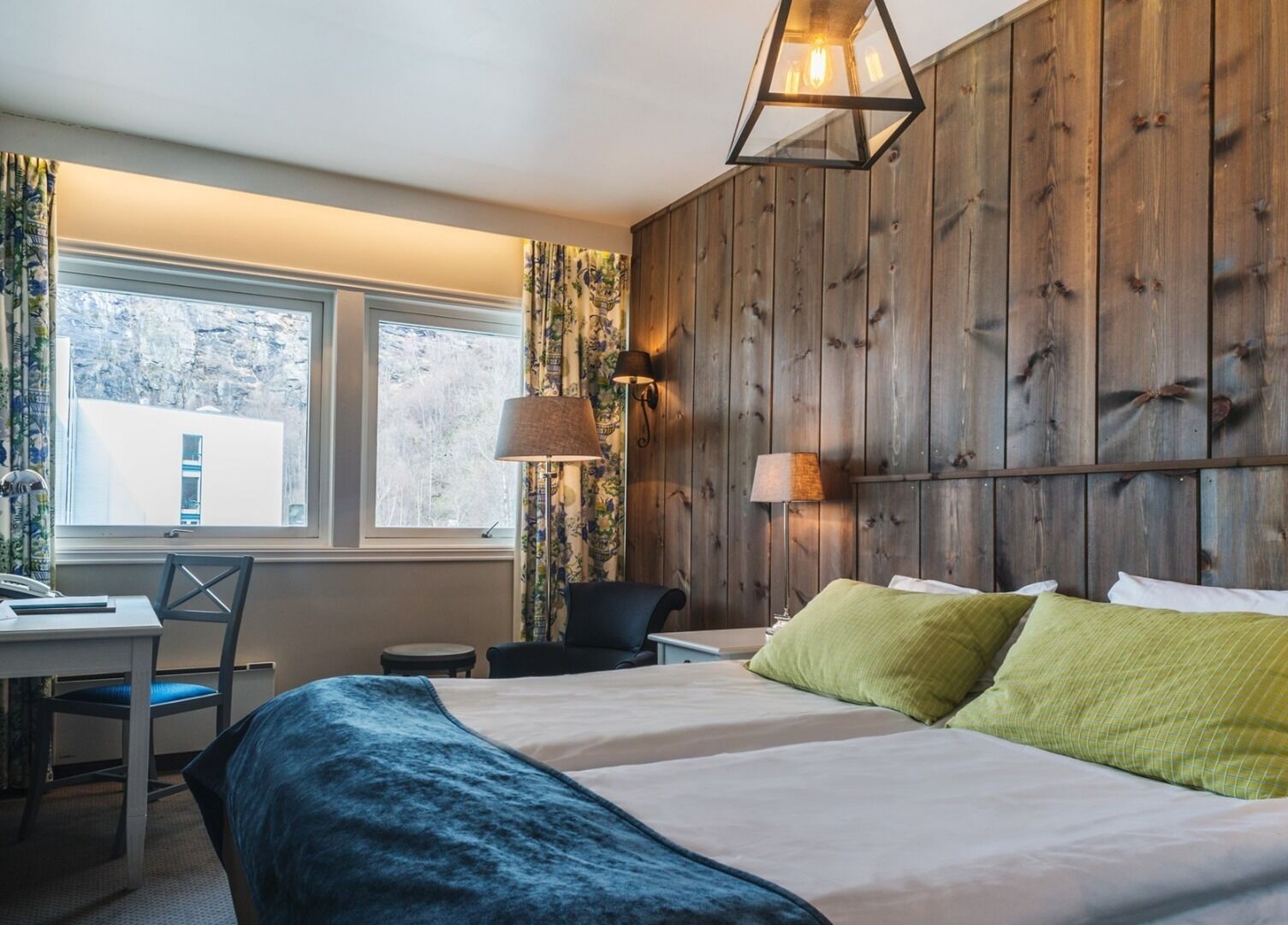 double room | pillow-top beds, minibar, free wifi, bed sheets