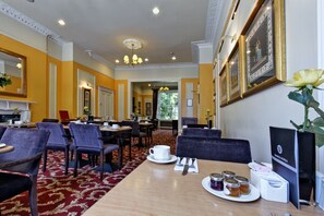 Déjeuner à emporter (5 GBP par personne)