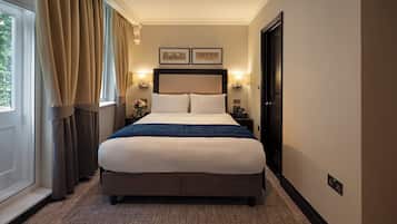 1 bedroom, hypo-allergenic bedding, in-room safe, desk