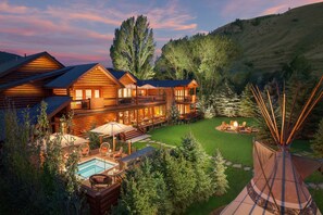 Exterior - The Rustic Inn (Jackson)