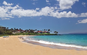 On the beach, white sand, free beach shuttle, beach towels