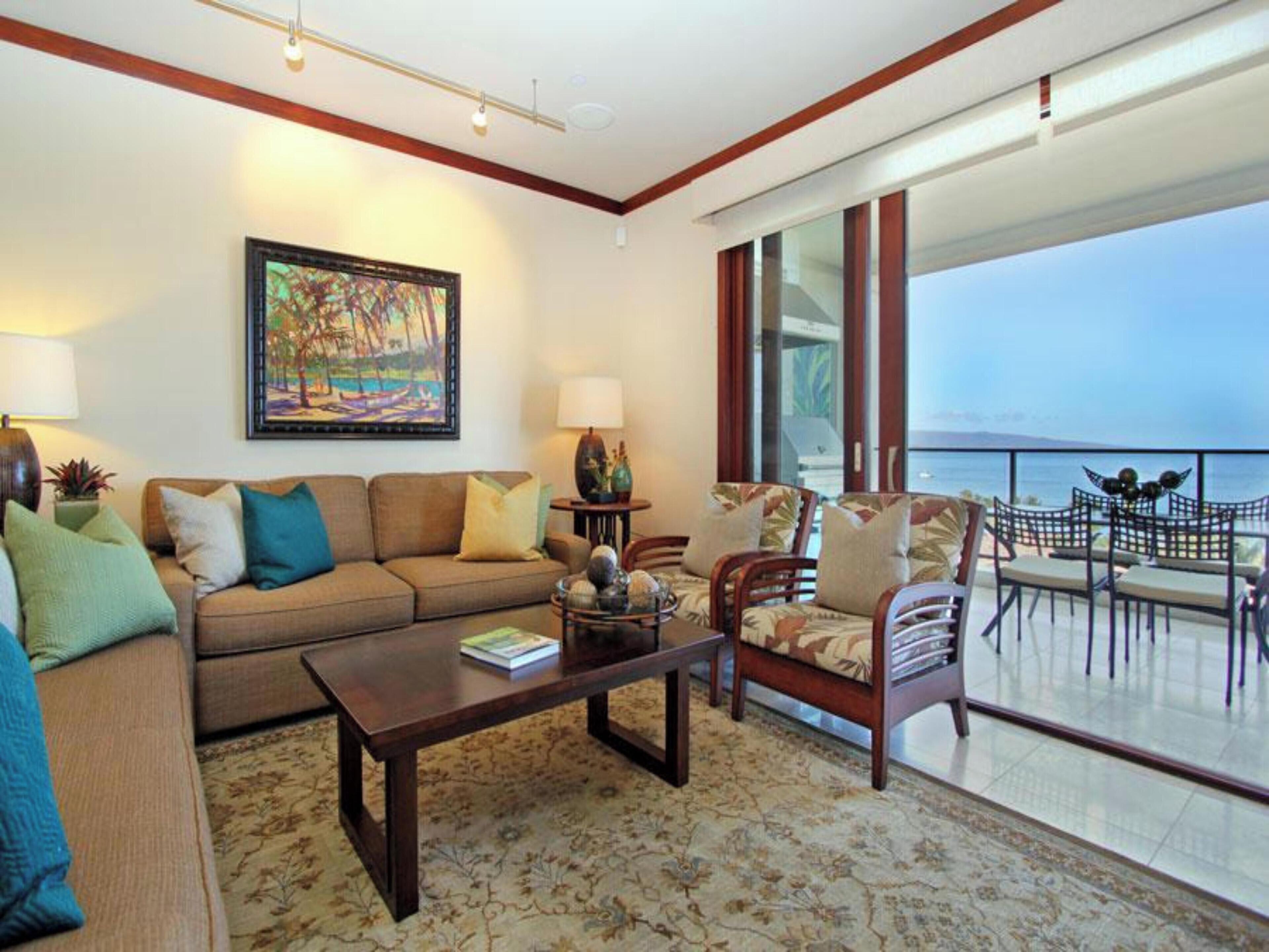 Condo, 3 Bedrooms, Ocean View (403) | Front of property