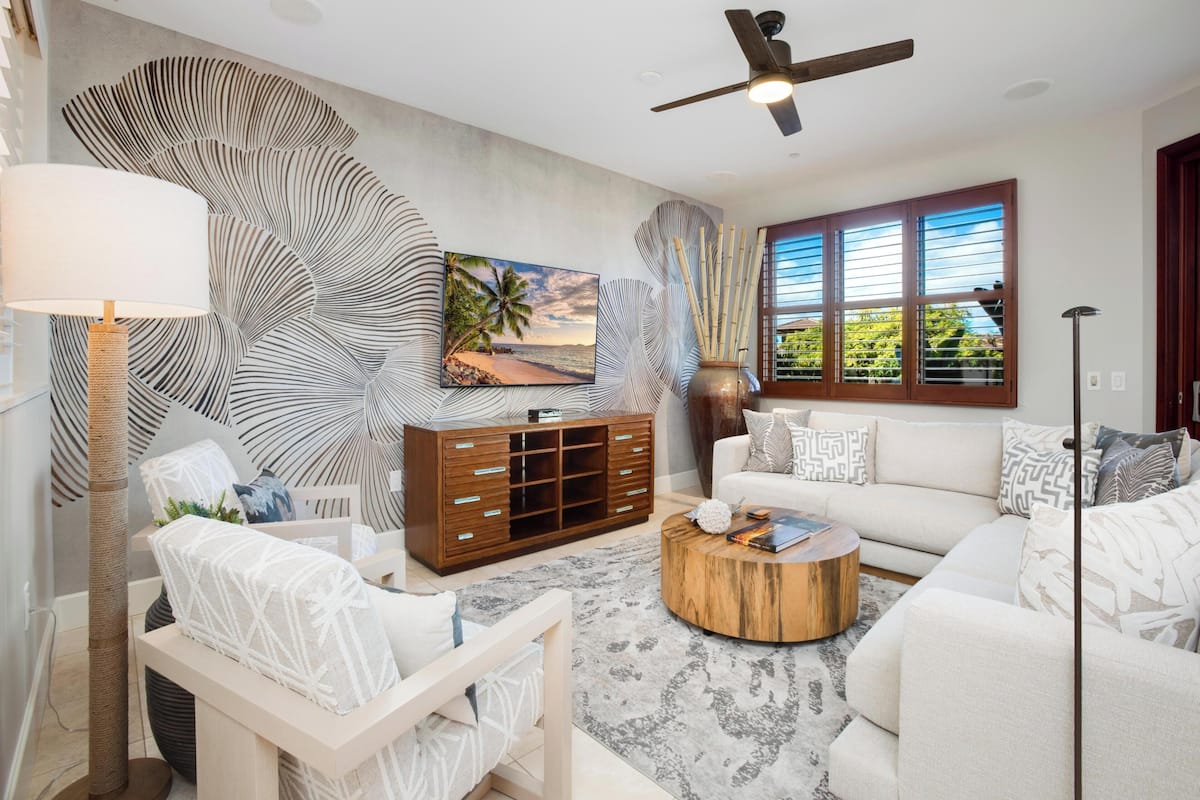 Condo, 2 Bedrooms, Garden View (106) | Front of property