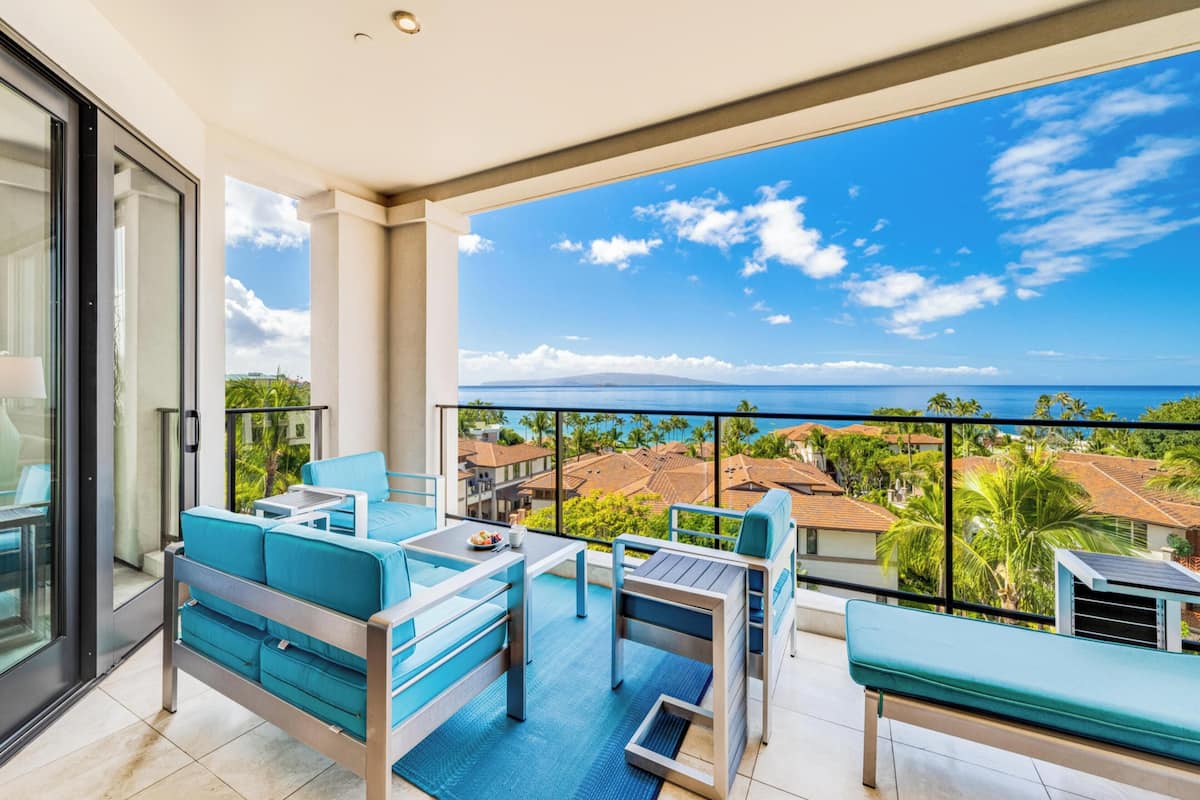 Condo, 2 Bedrooms, Ocean View (406) | Front of property