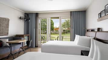 Room, 2 Queen Beds (Water View) | Hypo-allergenic bedding, down comforters, pillowtop beds, in-room safe