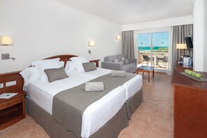 Down duvets, minibar, desk, blackout curtains