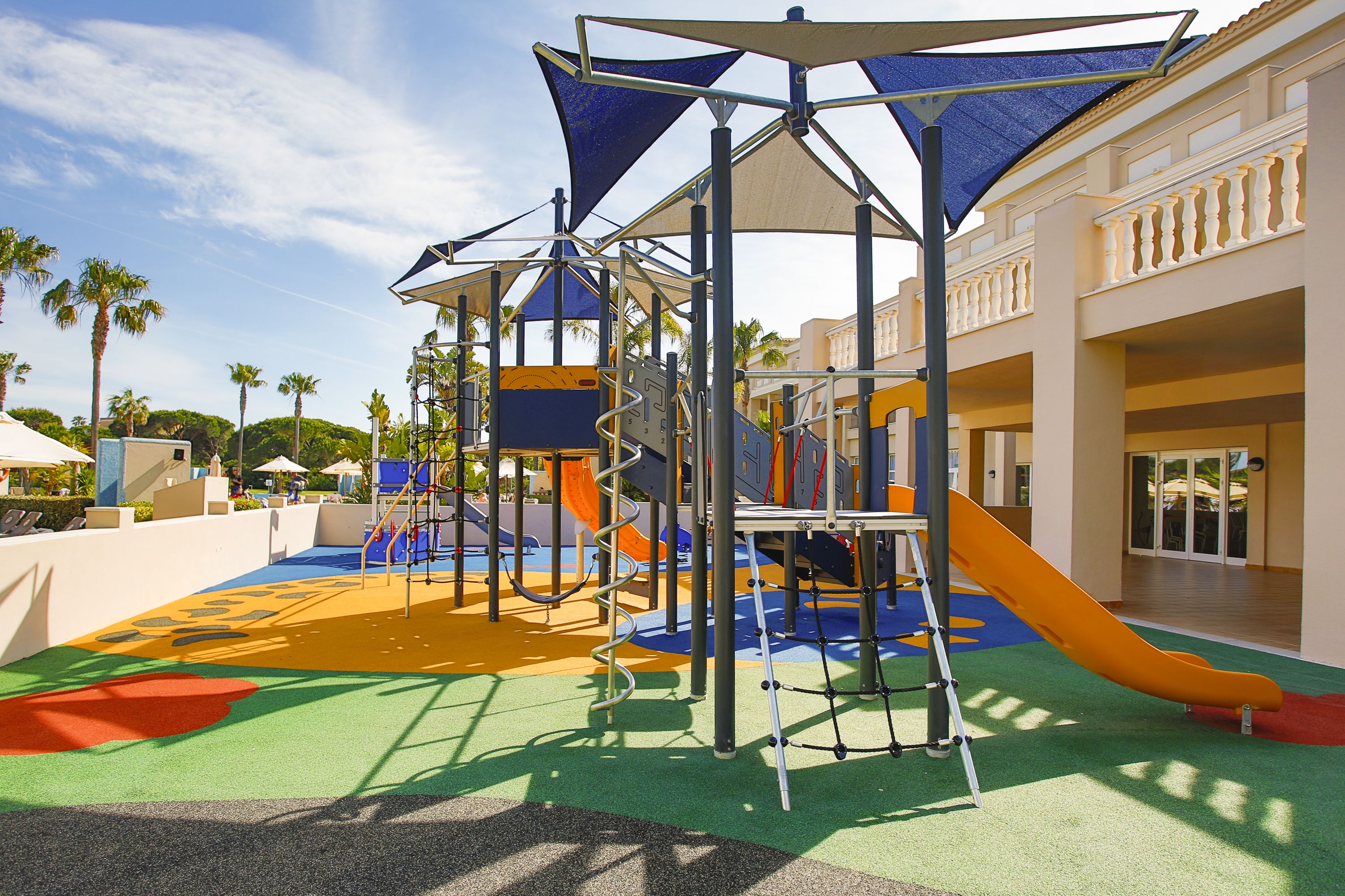 children’s play area – outdoor