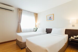 Habitación estándar con 2 camas individuales | Vista desde la habitación