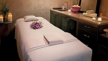 Behandlungsräume für Paare, Körperbehandlungen, Aromatherapie