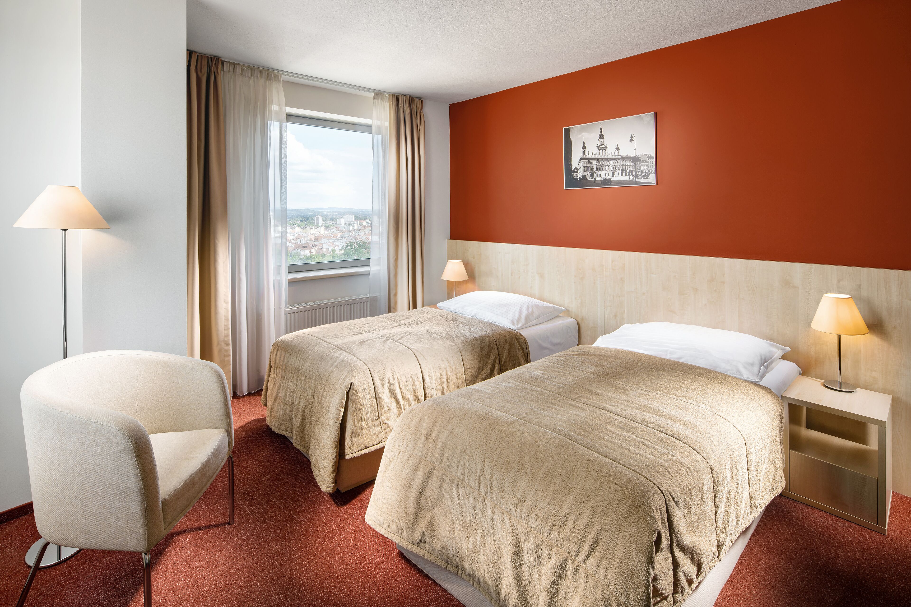 Standard Room, 2 Single Beds | In-room safe, desk, laptop workspace, blackout curtains