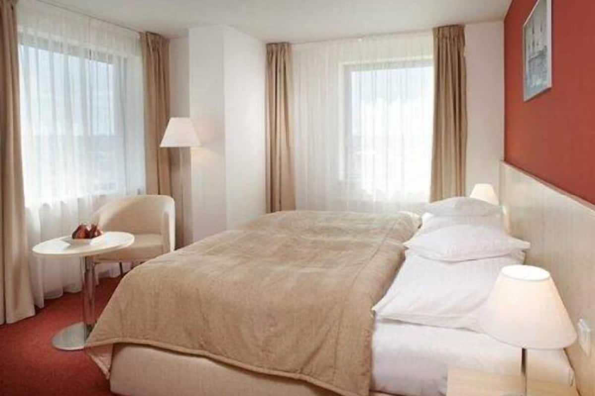 In-room safe, desk, laptop workspace, blackout curtains