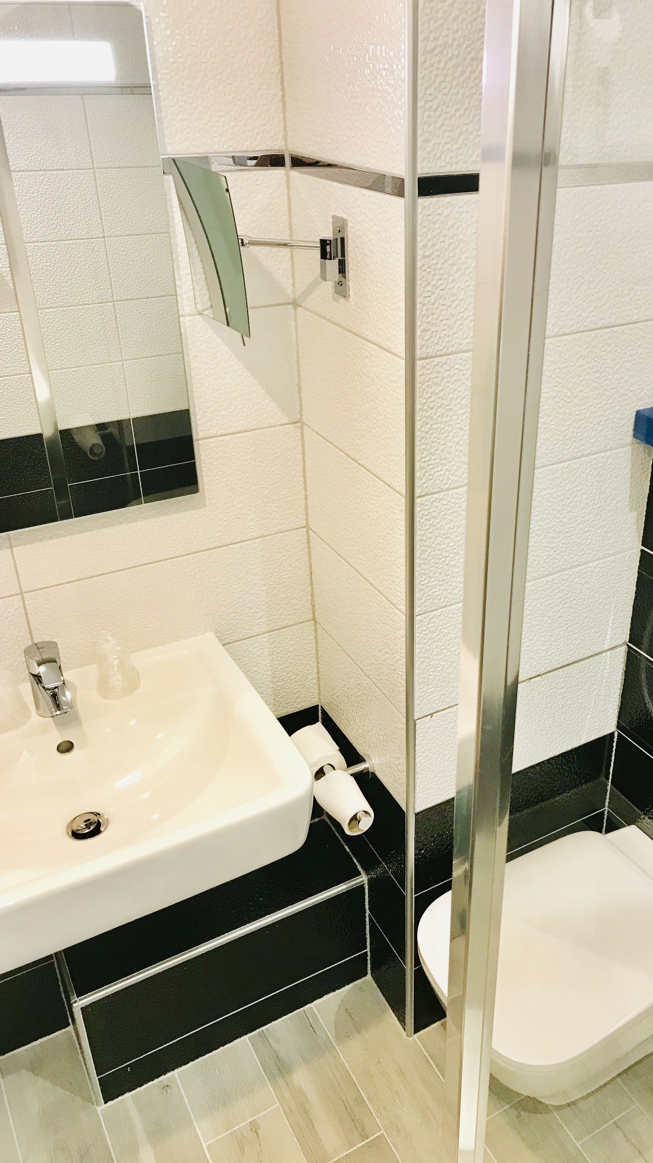 shower, rainfall showerhead, eco-friendly toiletries, hair dryer